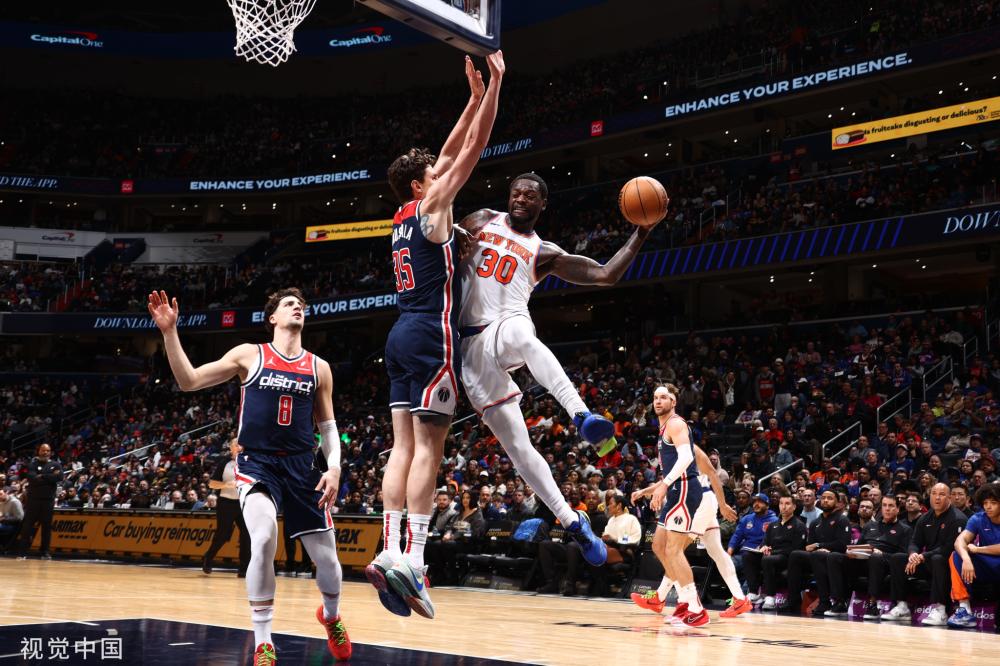 在防守端 在防守端