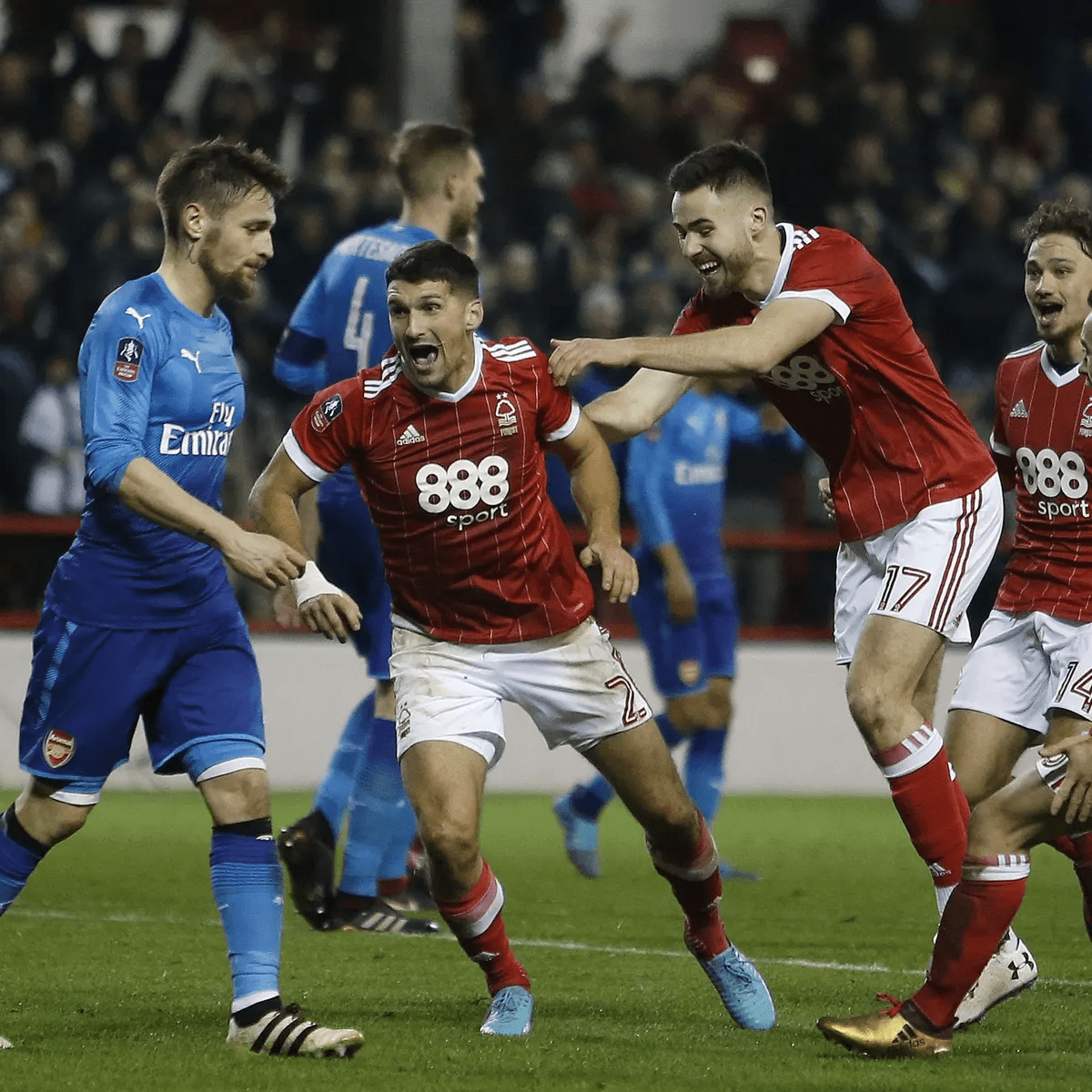 场常规赛中 场常规赛中