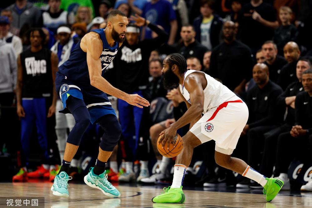 新疆的小将 新疆的小将