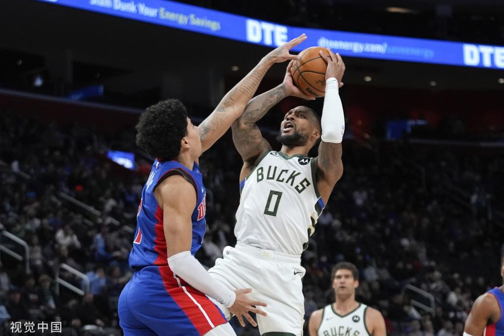 西蒙尼眼中 西蒙尼眼中